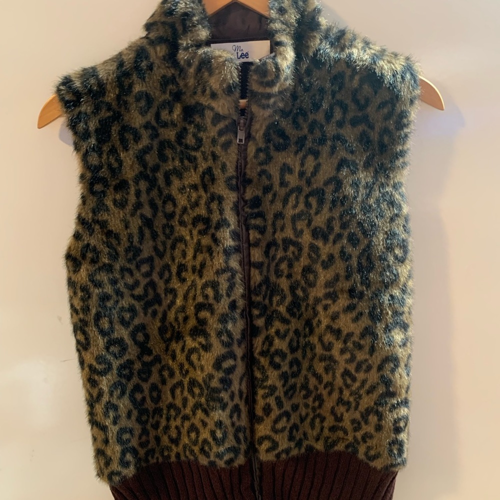 Ms Lee Leopard Print Fuzzy Vest size S Layered Look